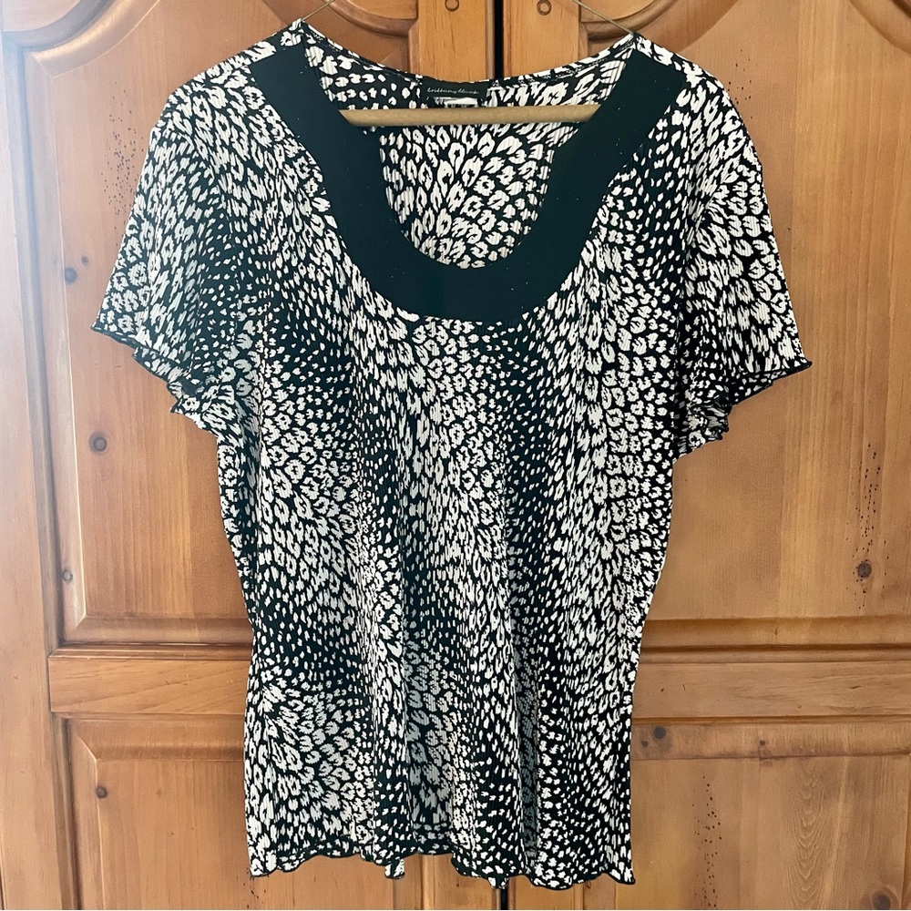 Black and White Feather Print Blouse